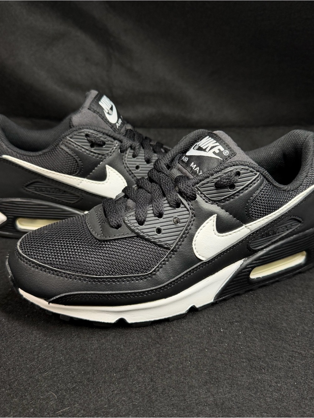 Nike Women's Air Max 90 Shoes Size 7